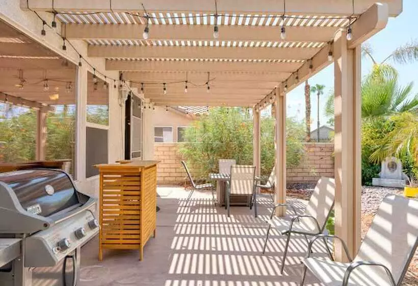 Residenssi Stunning 4 Bed House In Indio In Golf Course Commu