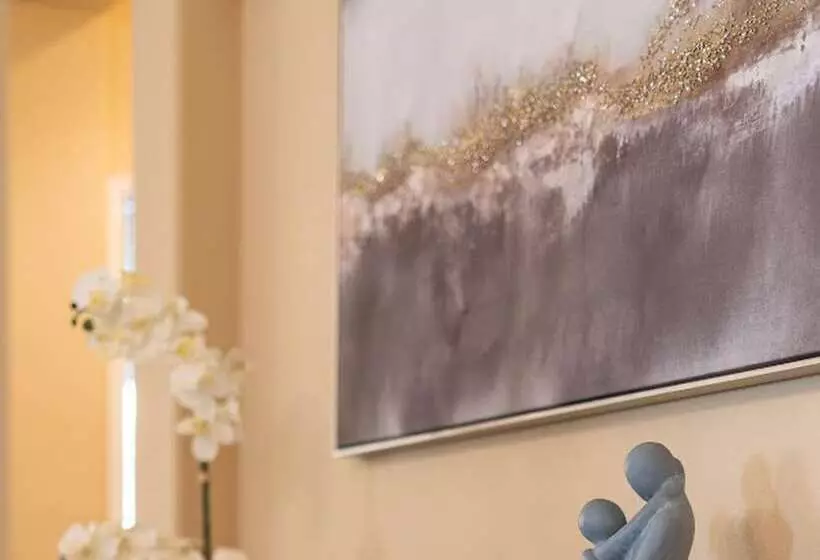 Residenssi Stunning 4 Bed House In Indio In Golf Course Commu