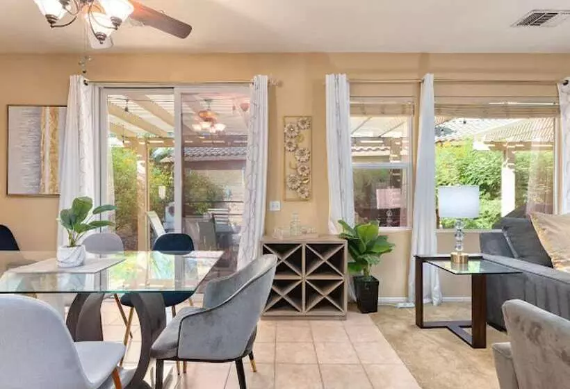 Residenssi Stunning 4 Bed House In Indio In Golf Course Commu