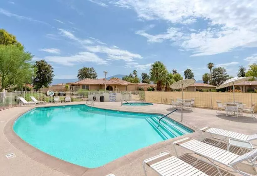 Residenssi Stunning 4 Bed House In Indio In Golf Course Commu