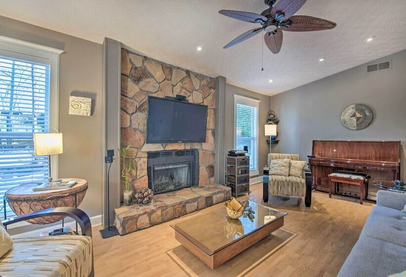 Roswell Home W/ Deck + Yard, 18 Mi To Truist Park!