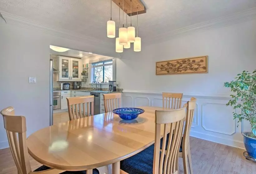 Roswell Home W/ Deck + Yard, 18 Mi To Truist Park!