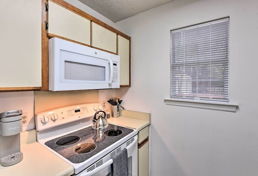 Savannah Home ~ 9 Mi To Historic District