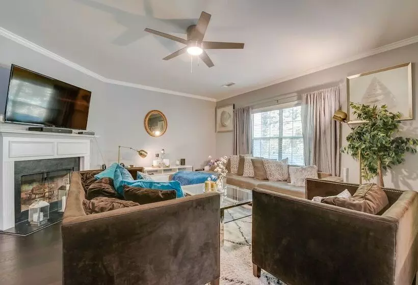 Snellville Abode < 9 Mi To Stone Mtn Park!