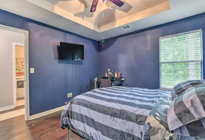 Snellville Abode < 9 Mi To Stone Mtn Park!