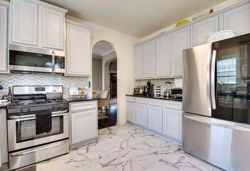 Snellville Abode < 9 Mi To Stone Mtn Park!