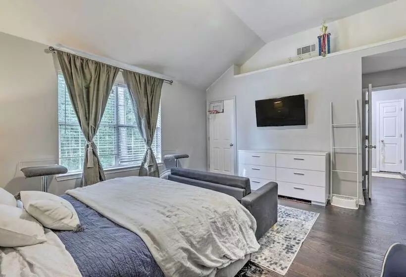 Snellville Abode < 9 Mi To Stone Mtn Park!