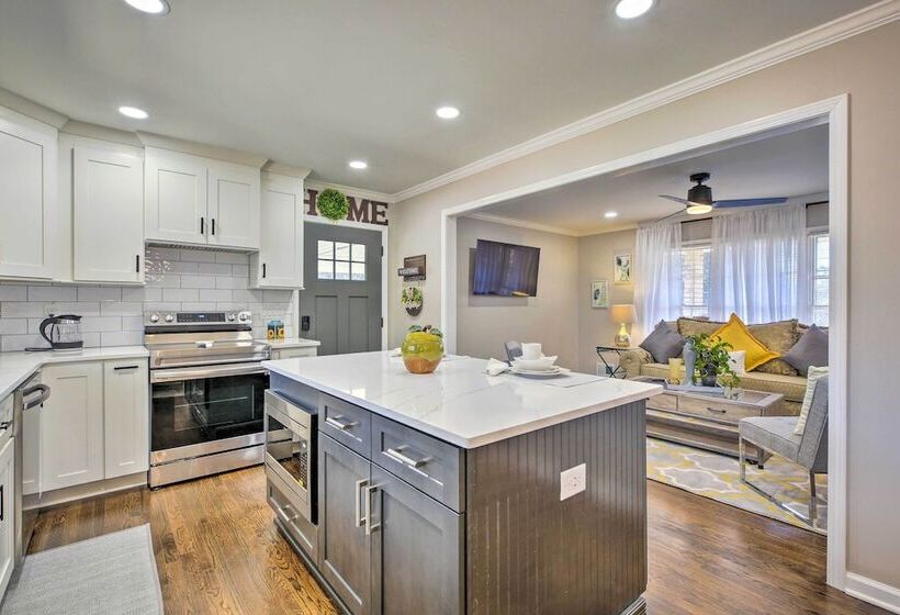 Spacious Marietta House With Covered Patio!