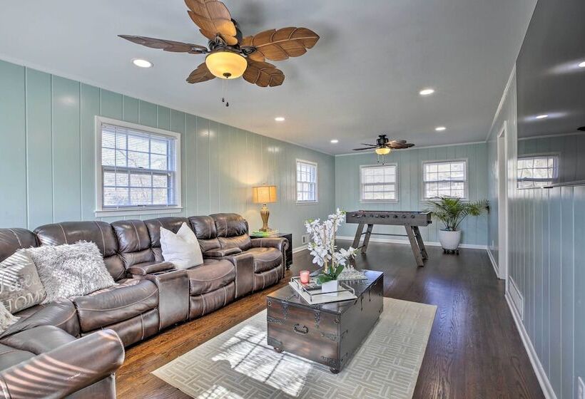 Spacious Marietta House With Covered Patio!