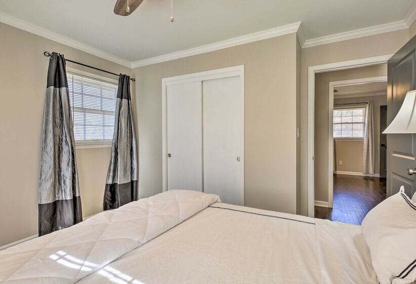 Spacious Marietta House With Covered Patio!
