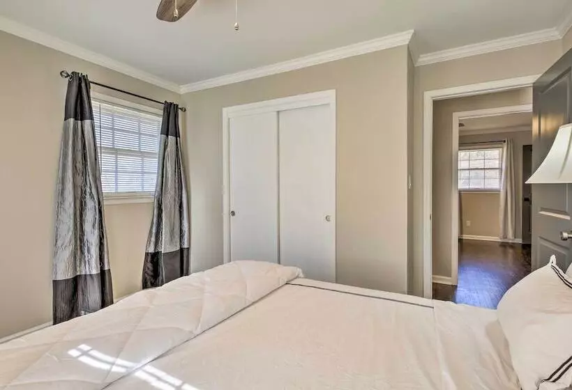 Spacious Marietta House With Covered Patio!