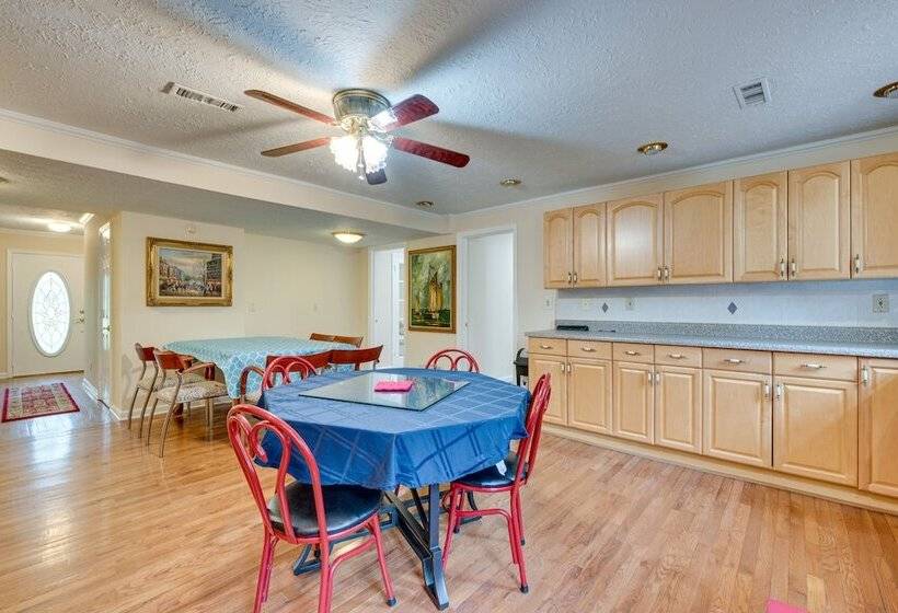 Spacious Norcross Home ~ 21 Mi To Downtown Atlanta