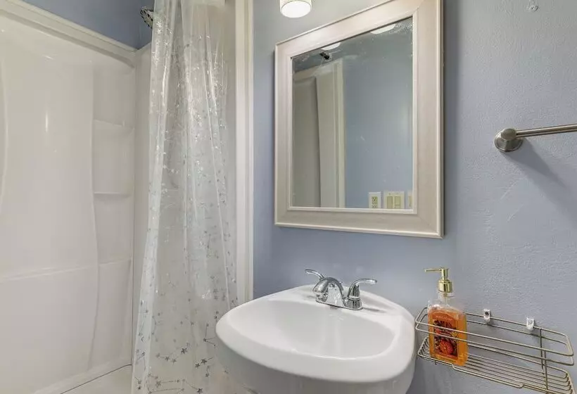 Spacious Norcross Home ~ 21 Mi To Downtown Atlanta