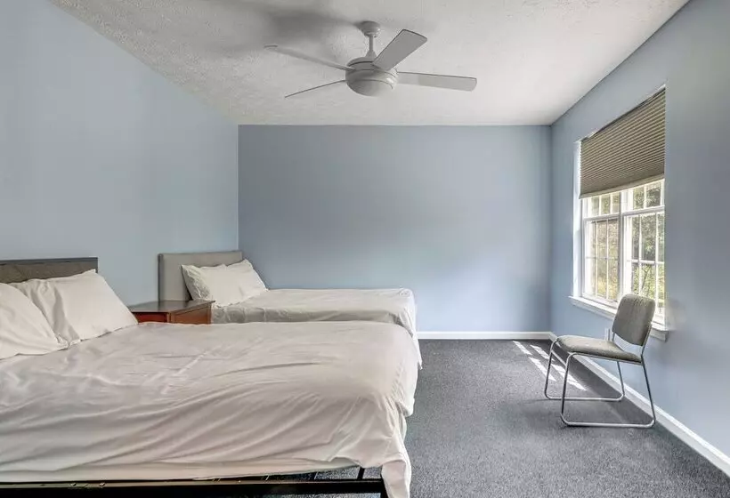 Spacious Norcross Home ~ 21 Mi To Downtown Atlanta