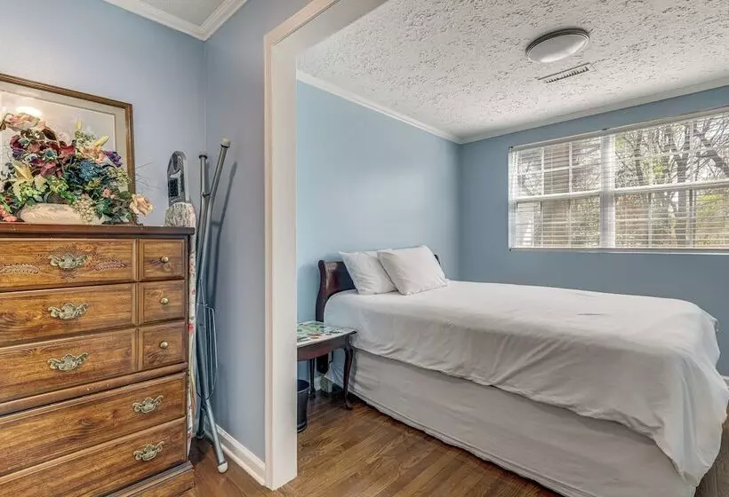 Spacious Norcross Home ~ 21 Mi To Downtown Atlanta