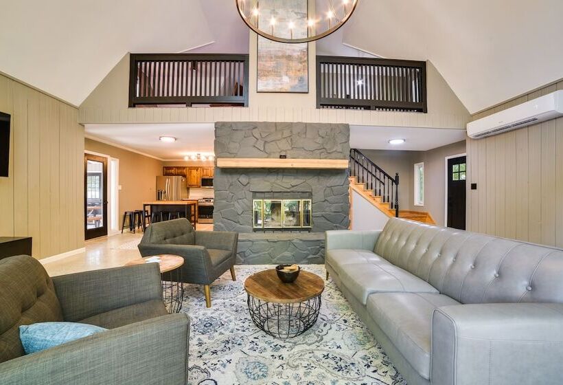 Stunning Valdosta A Frame Home With Private Pool!