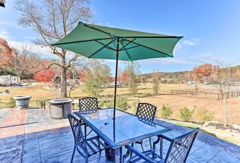 Tiny Home Retreat W/ Fire Pit ~ 3 Mi To Lake!