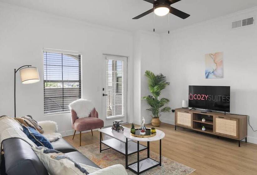 Two Cozysuites Apartment Chandler