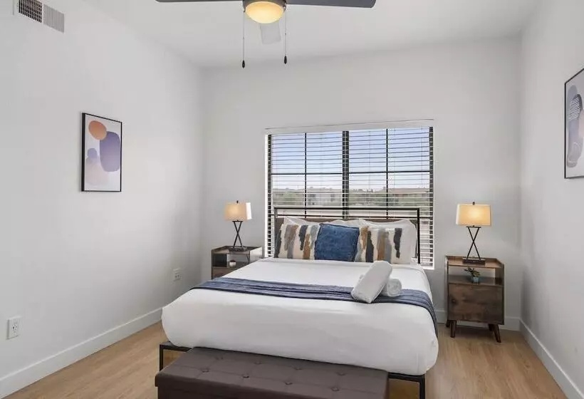 Two Cozysuites Apartment Chandler