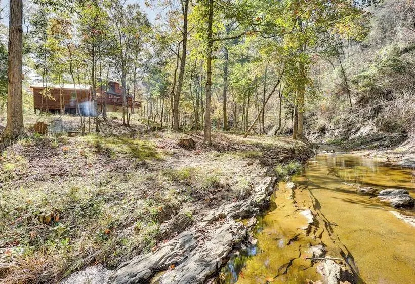 Wardensville Cabin W/ Hot Tub, Creek & Fire Pit!