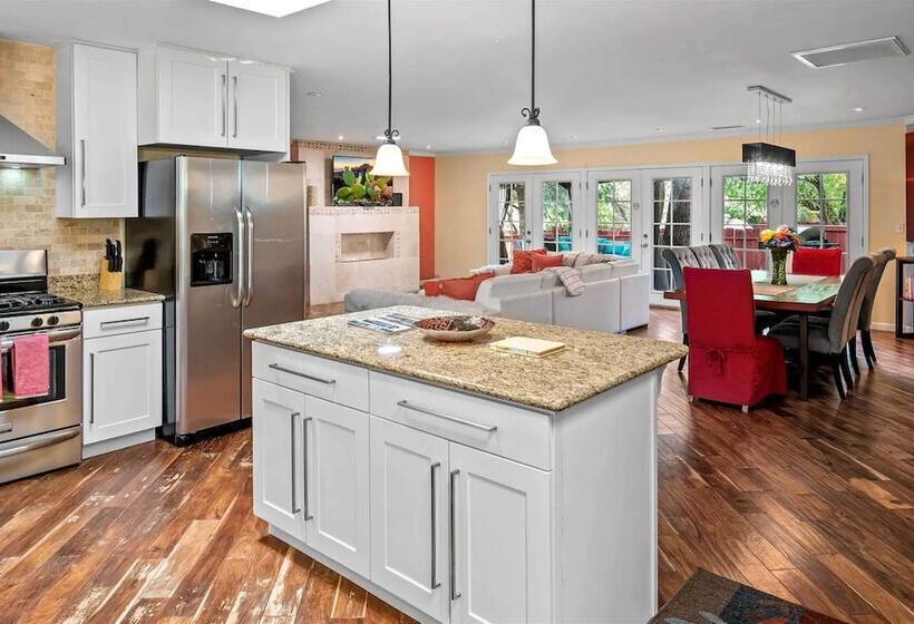 West Sedona Vacation Rental: 1 Mi To Trails!