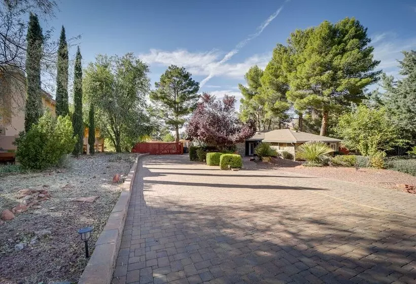 West Sedona Vacation Rental: 1 Mi To Trails!