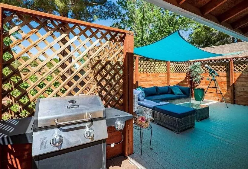 West Sedona Vacation Rental: 1 Mi To Trails!