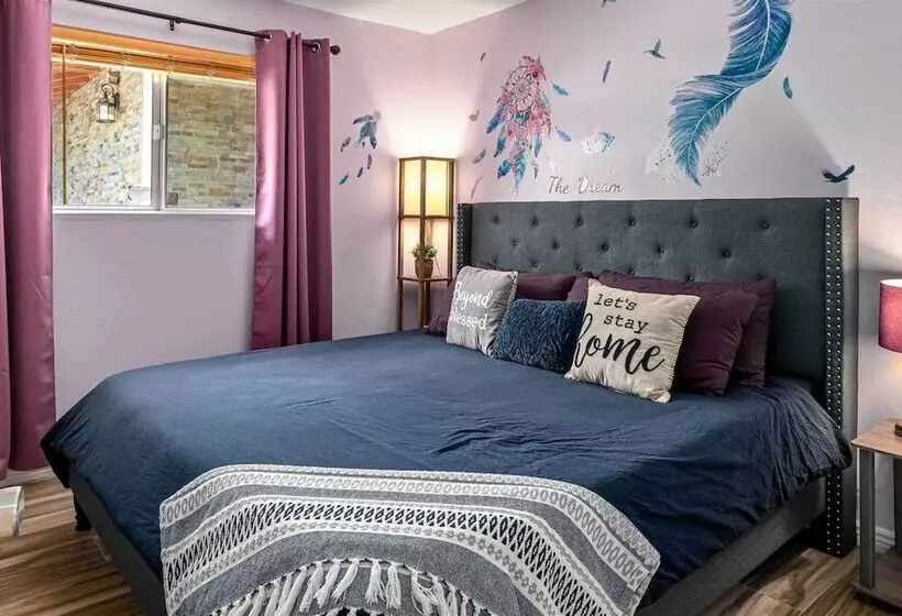 West Sedona Vacation Rental: 1 Mi To Trails!