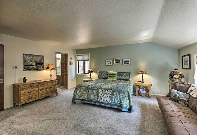 Zephyr Cove Escape With Deck Steps To Beach!