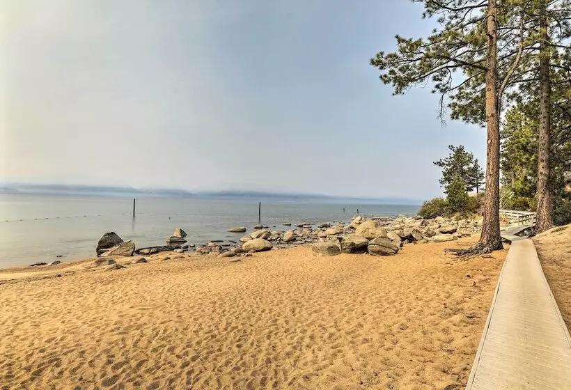 Zephyr Cove Escape With Deck   Steps To Beach!