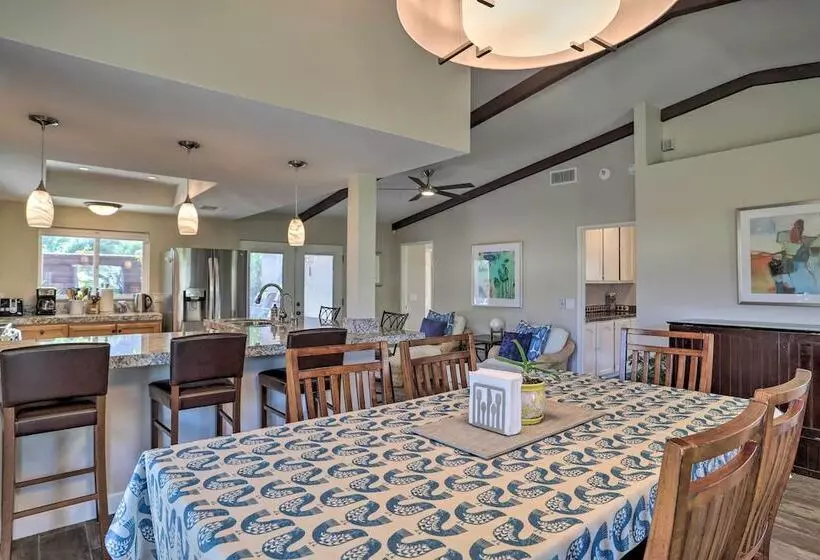 226242 3 Br Oasis W/ Hot Tub By Golf & Coachella!