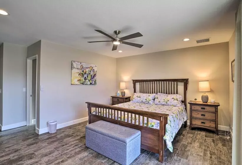 226242 3 Br Oasis W/ Hot Tub By Golf & Coachella!