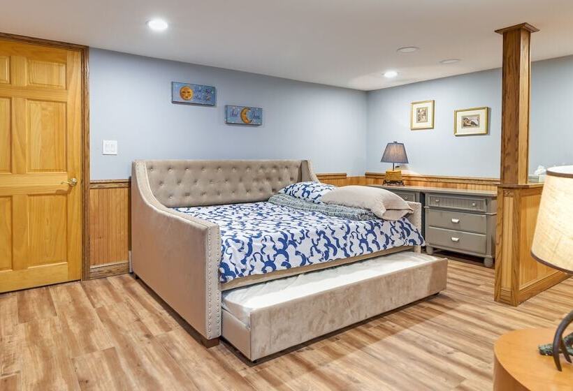 Adirondack Retreat W/ Heated Pool & Scenic Views!