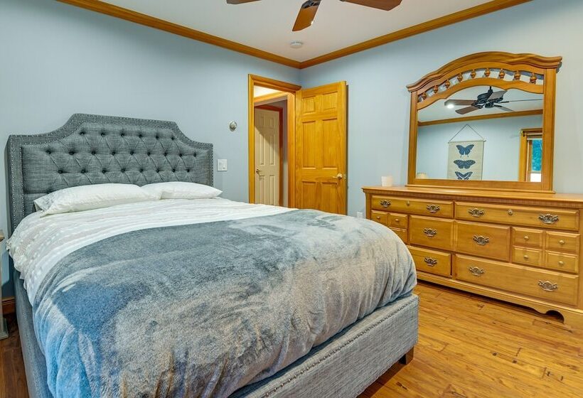 Adirondack Retreat W/ Heated Pool & Scenic Views!