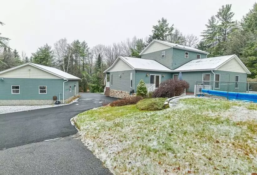 Adirondack Retreat W/ Heated Pool & Scenic Views!