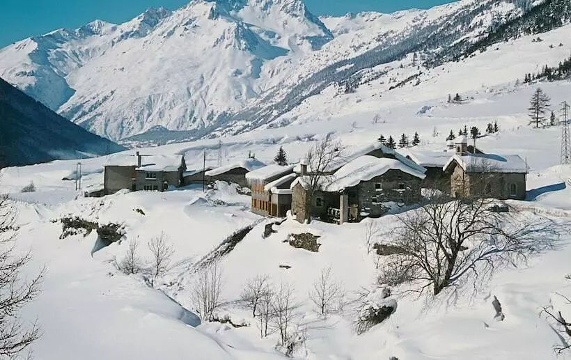 Auberge De Jeunesse Hi Val Cenis