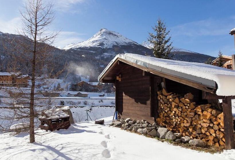 הוסטל Auberge De Jeunesse Hi Val Cenis