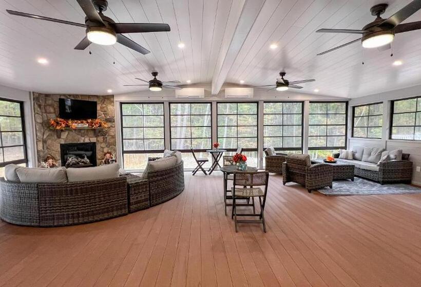 Four Seasons For Fun Bed & Breakfast