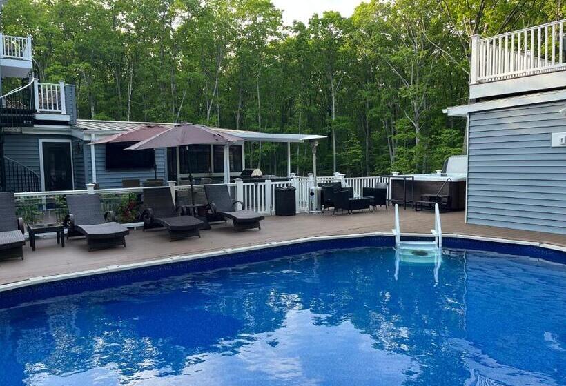 Four Seasons For Fun Bed & Breakfast