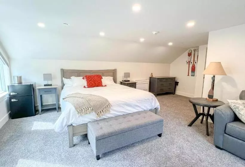 Four Seasons For Fun Bed & Breakfast