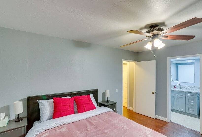 Cabin W/ 2 Decks   3 Mi To Lake Arrowhead Village!