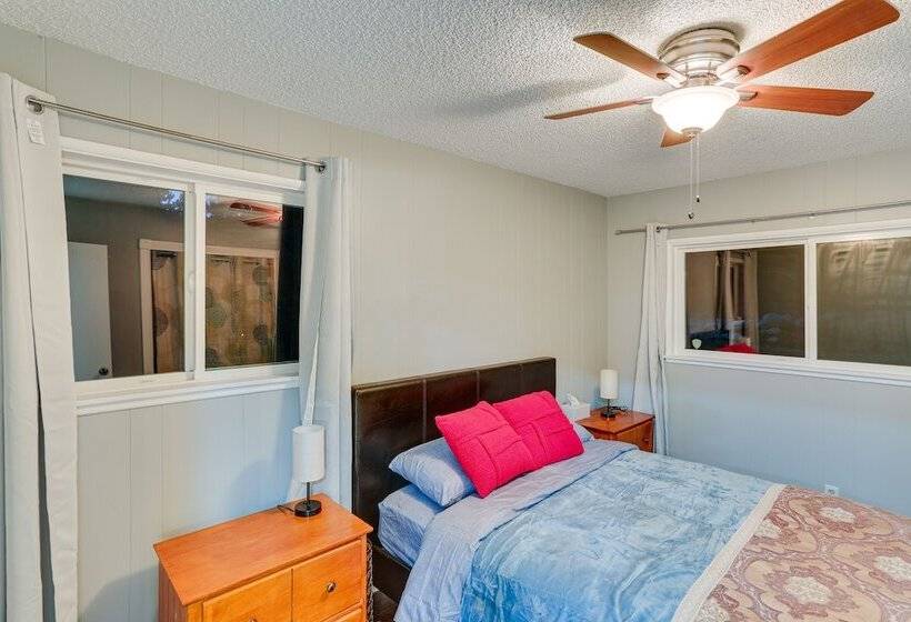 Cabin W/ 2 Decks   3 Mi To Lake Arrowhead Village!