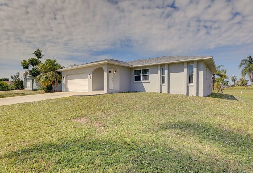 Centrally Located Home In Rotonda West W/ Patio