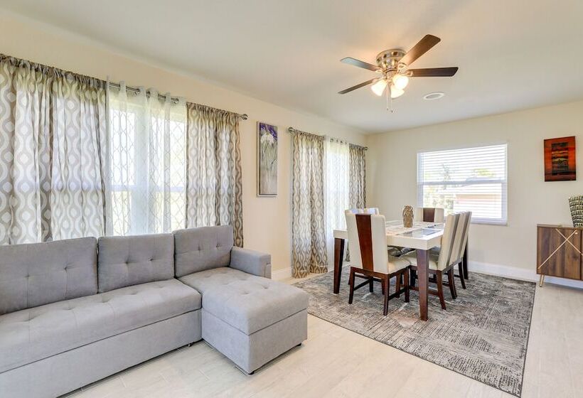 Centrally Located Home In Rotonda West W/ Patio