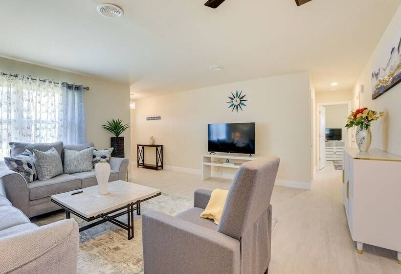 Centrally Located Home In Rotonda West W/ Patio