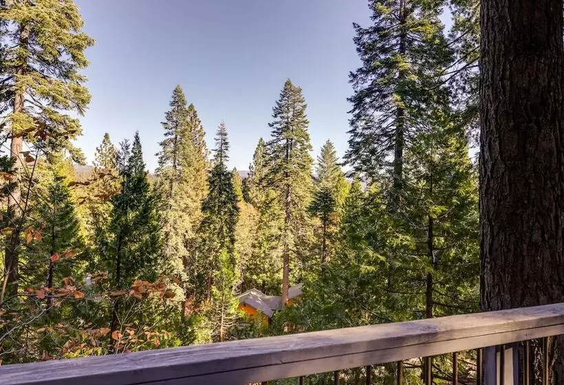 3 Mi To Big Trees State Park: Cabin W/ Deck