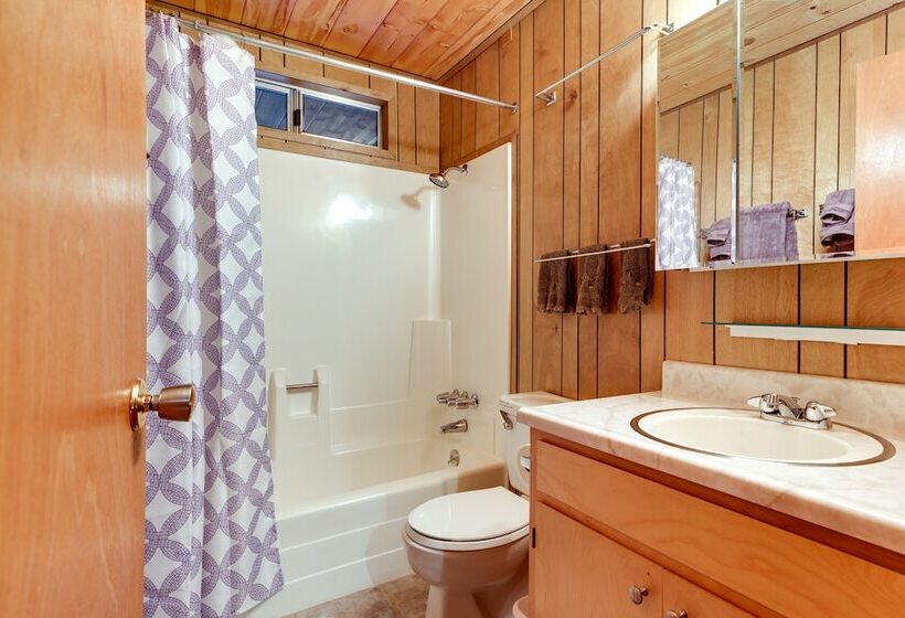 3 Mi To Big Trees State Park: Cabin W/ Deck