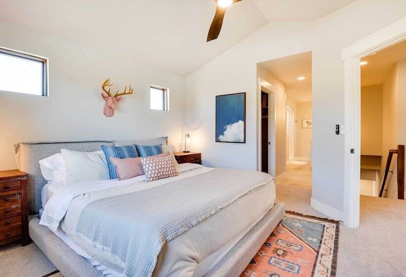 Cozy Tabernash Home W/ Fireplace & Mountain Views