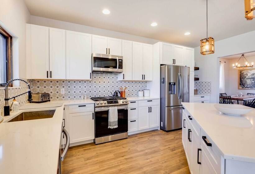 Cozy Tabernash Home W/ Fireplace & Mountain Views