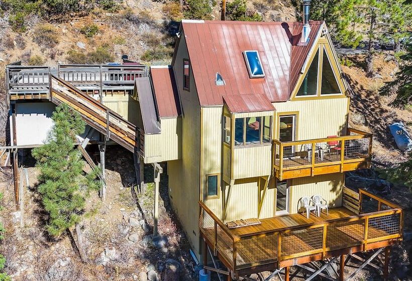 Cozy Truckee Cabin W/ Deck: 1 Mi To Donner Lake!